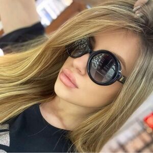 Burberry Glossy Black Women's Sunglasses
